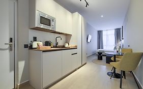 Dobo Madrid Murillo
